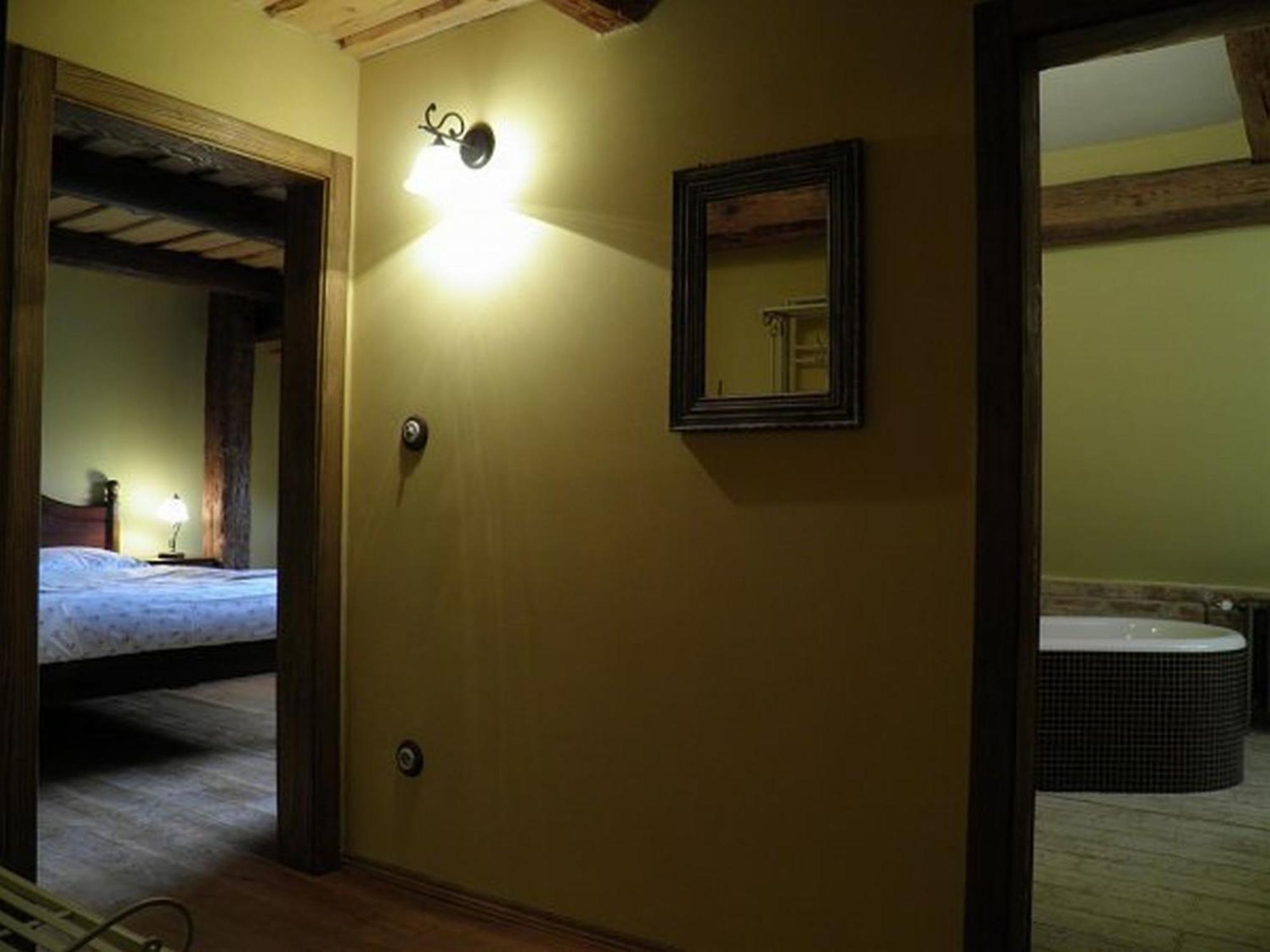 Dvur Olsiny -Hotel And Horse-Riding การ์วินา ห้อง รูปภาพ