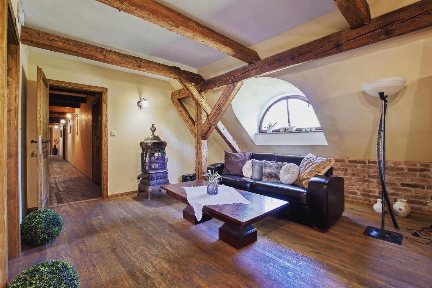 Dvur Olsiny -Hotel And Horse-Riding การ์วินา ภายนอก รูปภาพ