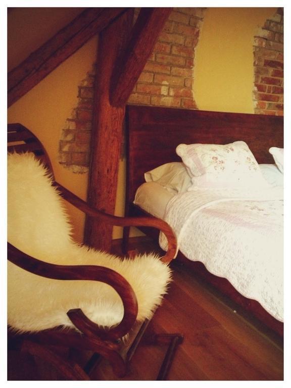 Dvur Olsiny -Hotel And Horse-Riding การ์วินา ห้อง รูปภาพ