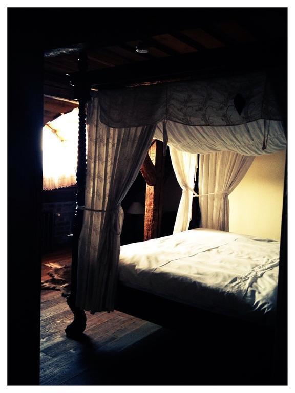 Dvur Olsiny -Hotel And Horse-Riding การ์วินา ภายนอก รูปภาพ